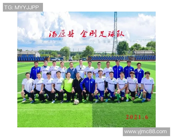 成人足球是激情与团队合作的完美结合让我们一起享受这项运动的魅力与乐趣 成人足球是激情与团队合作的完美结合让我们一起享受这项运动的魅力与乐趣