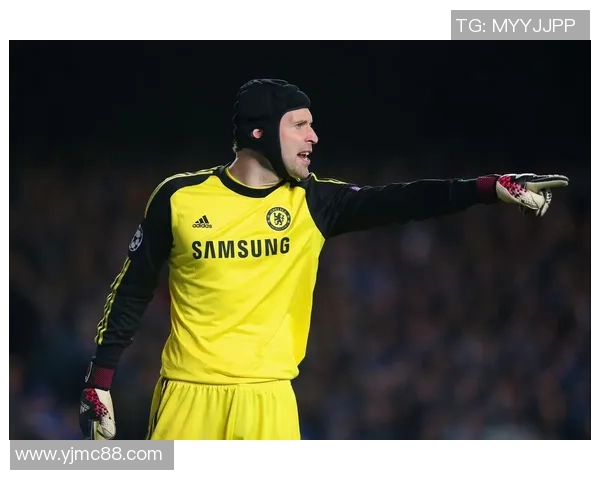 足球王哥的传奇之路：从草根到顶尖球星的奋斗故事